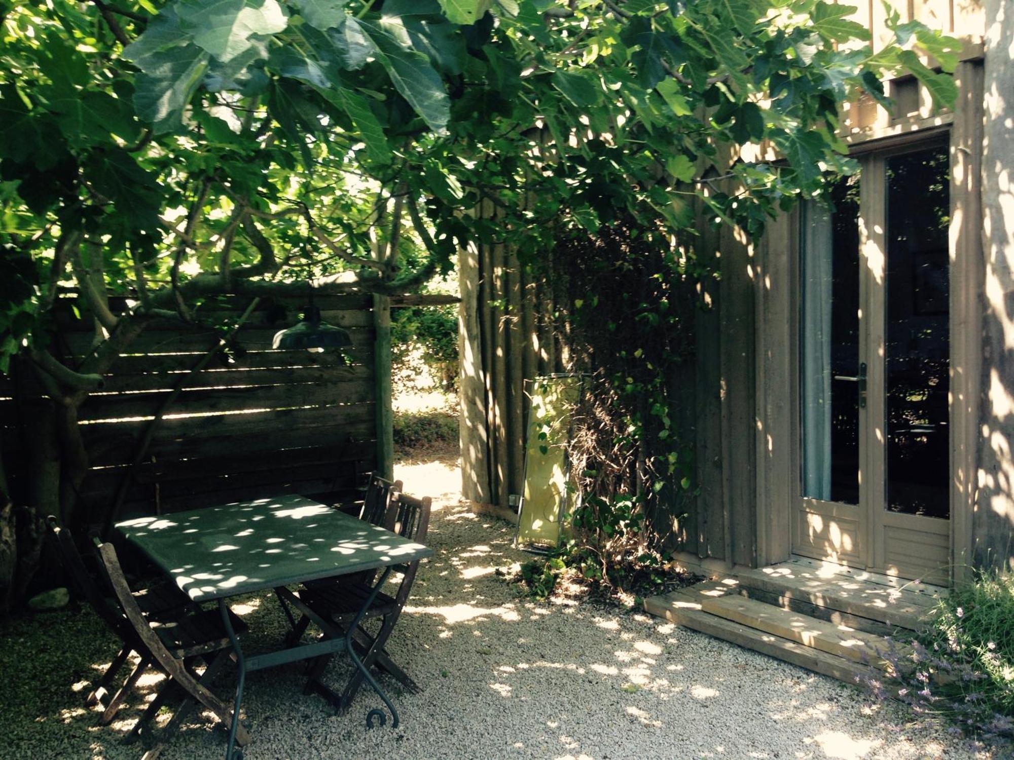 Cabane De La Leque Fontvieille Exterior photo