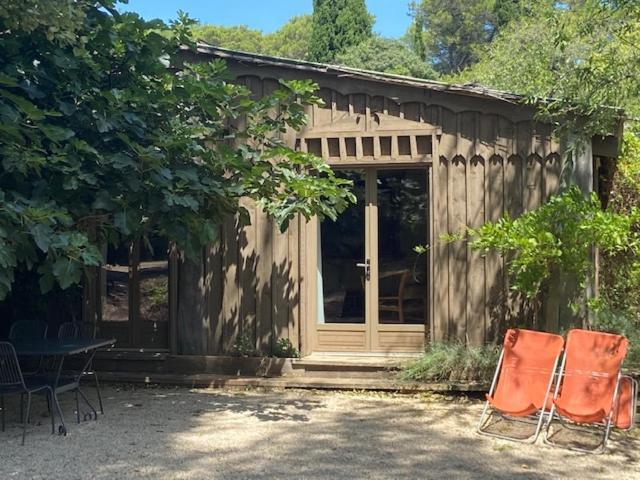 Cabane De La Leque Fontvieille Exterior photo